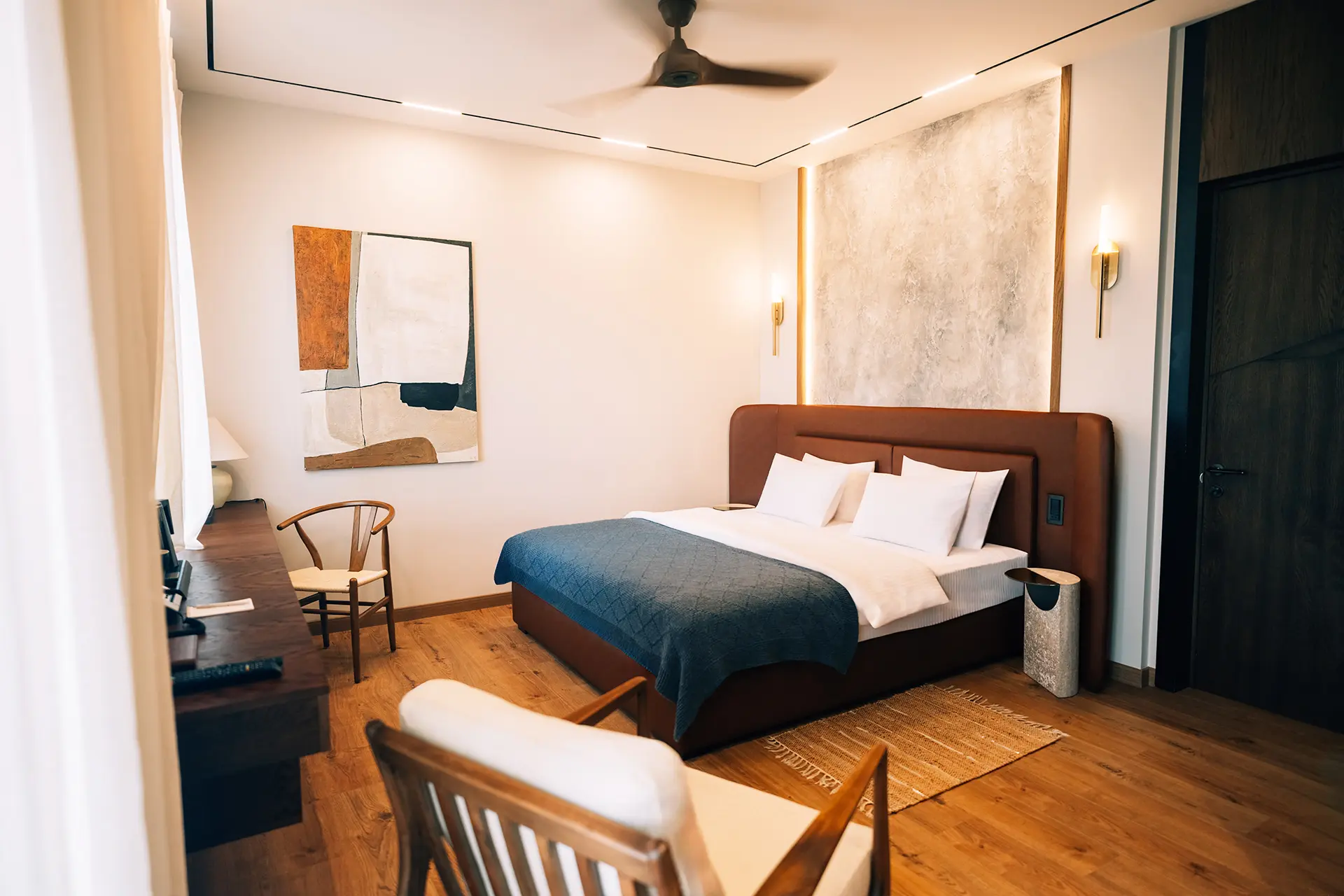 deluxe-king-room-larg